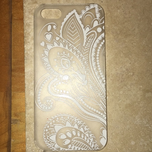 amazon Accessories - IPHONE SE CASE